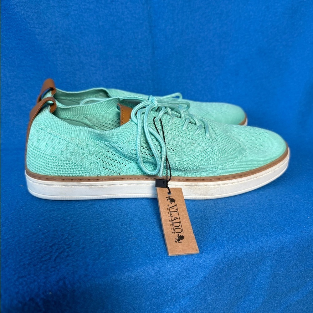 Vlado‎ Footwear Bella Wingtip NWT Tennis Shoes Womens Sz 8.5 Sneakers Knit Upper